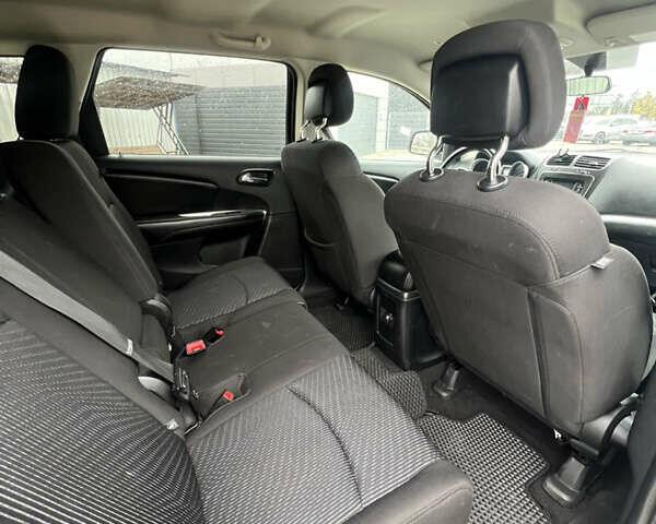 Белый Додж Джорни, объемом двигателя 2.36 л и пробегом 150 тыс. км за 13200 $, фото 21 на Automoto.ua