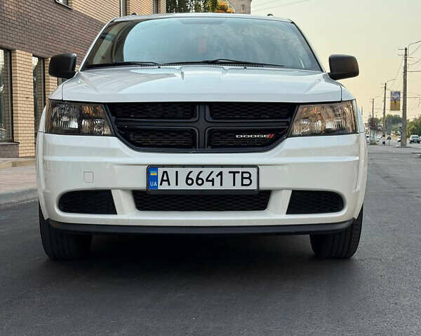 Білий Додж Джорні, об'ємом двигуна 2.36 л та пробігом 150 тис. км за 13800 $, фото 5 на Automoto.ua