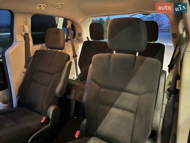 Білий Додж Джорні, об'ємом двигуна 3.6 л та пробігом 480 тис. км за 8500 $, фото 19 на Automoto.ua