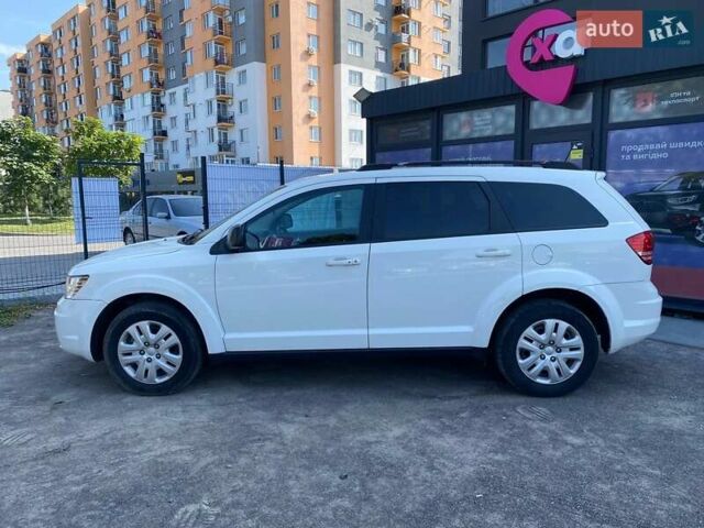 Белый Додж Джорни, объемом двигателя 2.36 л и пробегом 151 тыс. км за 12000 $, фото 8 на Automoto.ua