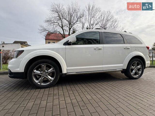 Белый Додж Джорни, объемом двигателя 2.36 л и пробегом 175 тыс. км за 14200 $, фото 7 на Automoto.ua