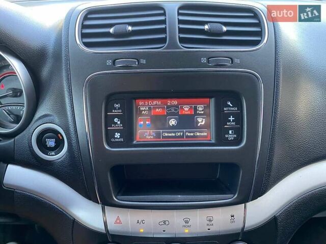 Белый Додж Джорни, объемом двигателя 2.36 л и пробегом 151 тыс. км за 12000 $, фото 16 на Automoto.ua