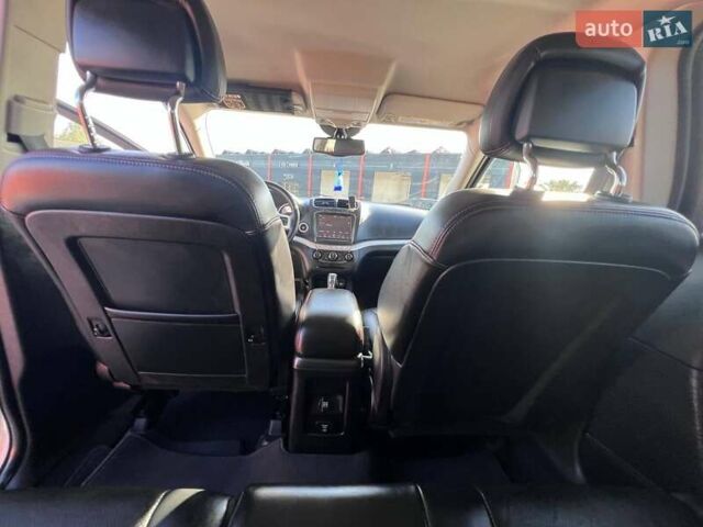 Белый Додж Джорни, объемом двигателя 3.6 л и пробегом 109 тыс. км за 15000 $, фото 19 на Automoto.ua