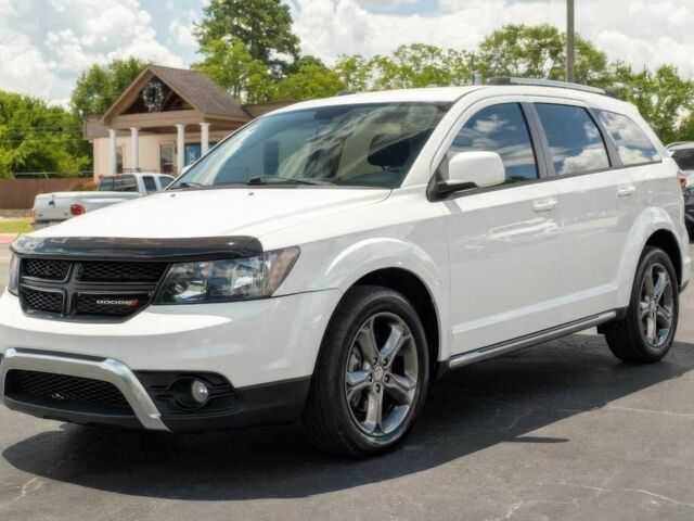 Белый Додж Джорни, объемом двигателя 3.6 л и пробегом 56 тыс. км за 1200 $, фото 1 на Automoto.ua