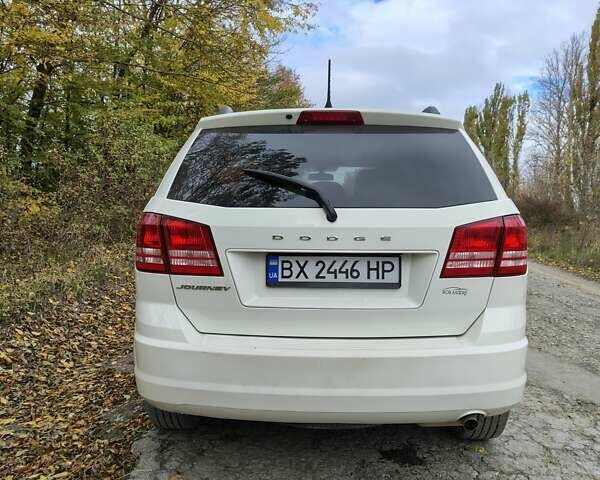 Додж Джорни 2018 в Новой Ушице на Automoto.ua Белый Додж Джорни, объемом двигателя 2.36 л и пробегом 111 тыс. км за 11900 $, фото 4 на Automoto.ua