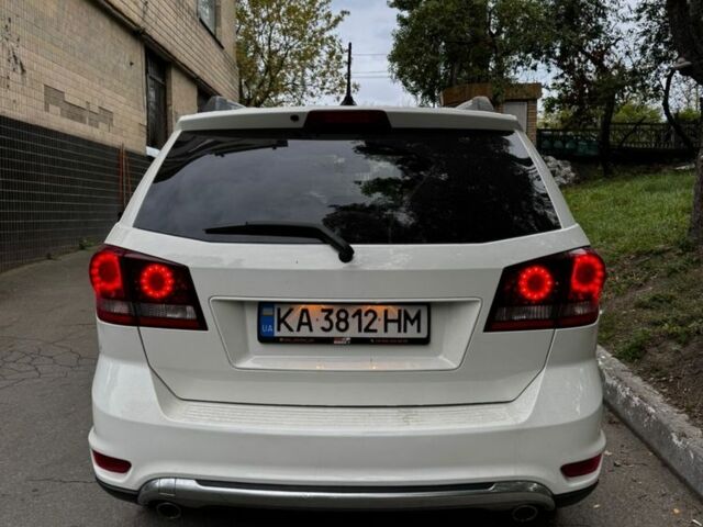 Додж Джорни 2018 в Киеве на Automoto.ua Белый Додж Джорни, объемом двигателя 3.6 л и пробегом 169 тыс. км за 16500 $, фото 2 на Automoto.ua