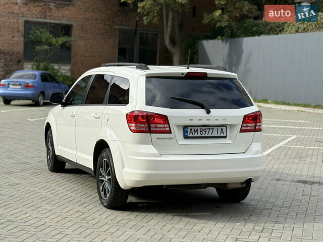 Білий Додж Джорні, об'ємом двигуна 2.36 л та пробігом 122 тис. км за 11850 $, фото 8 на Automoto.ua