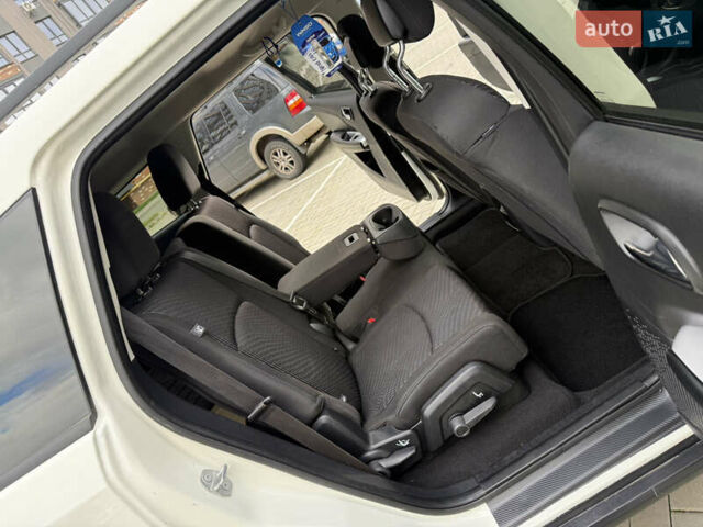 Білий Додж Джорні, об'ємом двигуна 2.36 л та пробігом 122 тис. км за 11850 $, фото 33 на Automoto.ua