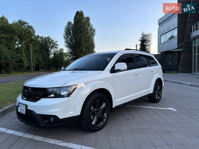 Белый Додж Джорни, объемом двигателя 3.6 л и пробегом 145 тыс. км за 17500 $, фото 3 на Automoto.ua