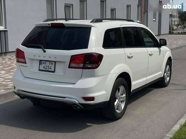 Белый Додж Джорни, объемом двигателя 3.6 л и пробегом 154 тыс. км за 14700 $, фото 8 на Automoto.ua