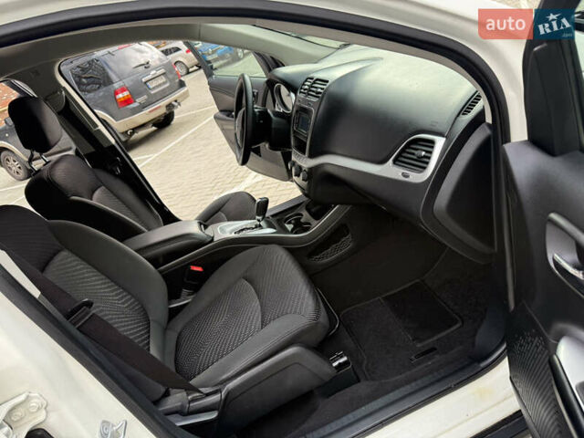 Білий Додж Джорні, об'ємом двигуна 2.36 л та пробігом 122 тис. км за 11850 $, фото 34 на Automoto.ua