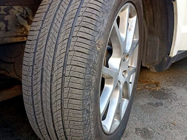 Білий Додж Джорні, об'ємом двигуна 2.4 л та пробігом 165 тис. км за 10500 $, фото 1 на Automoto.ua