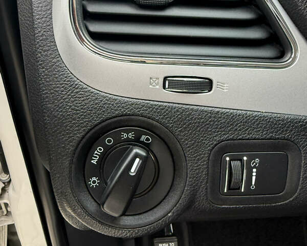 Білий Додж Джорні, об'ємом двигуна 2.36 л та пробігом 122 тис. км за 11850 $, фото 29 на Automoto.ua