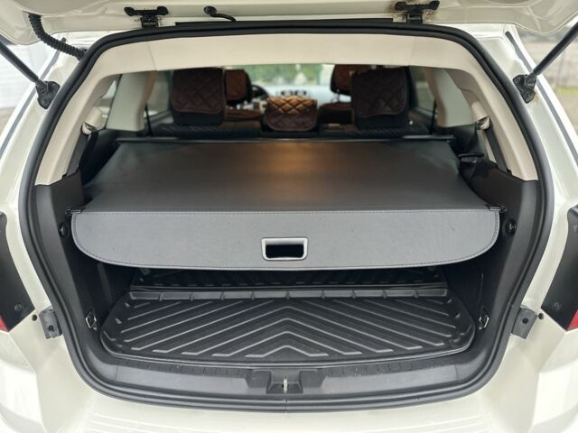 Белый Додж Джорни, объемом двигателя 2.4 л и пробегом 49 тыс. км за 13350 $, фото 19 на Automoto.ua