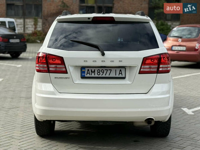Білий Додж Джорні, об'ємом двигуна 2.36 л та пробігом 122 тис. км за 11850 $, фото 10 на Automoto.ua