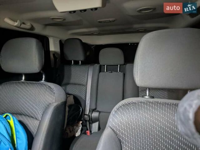 Білий Додж Джорні, об'ємом двигуна 3.6 л та пробігом 128 тис. км за 13000 $, фото 4 на Automoto.ua