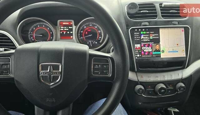 Белый Додж Джорни, объемом двигателя 2.4 л и пробегом 198 тыс. км за 12400 $, фото 15 на Automoto.ua