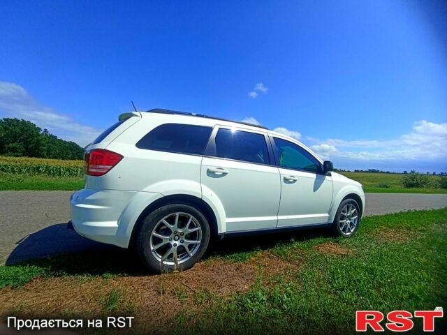 Білий Додж Джорні, об'ємом двигуна 2.4 л та пробігом 165 тис. км за 10500 $, фото 7 на Automoto.ua