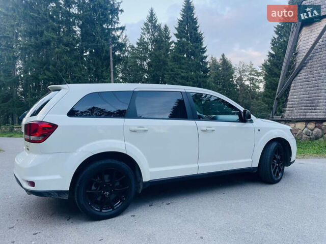 Белый Додж Джорни, объемом двигателя 3.6 л и пробегом 135 тыс. км за 15000 $, фото 4 на Automoto.ua