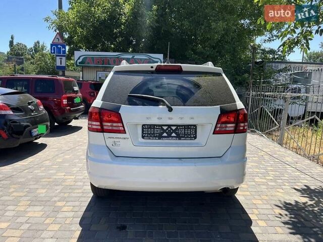 Белый Додж Джорни, объемом двигателя 2.36 л и пробегом 152 тыс. км за 12499 $, фото 35 на Automoto.ua