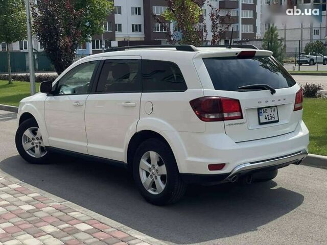 Белый Додж Джорни, объемом двигателя 3.6 л и пробегом 154 тыс. км за 14700 $, фото 5 на Automoto.ua
