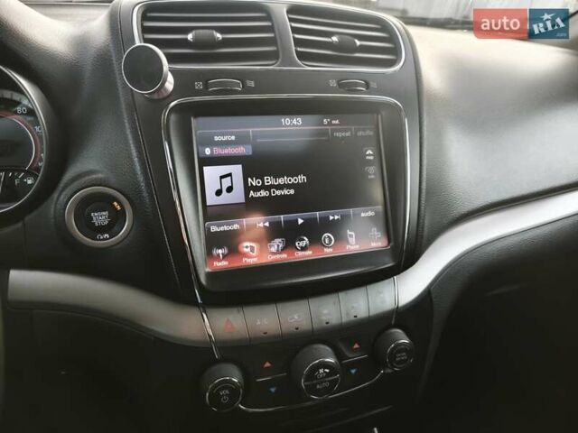 Білий Додж Джорні, об'ємом двигуна 3.6 л та пробігом 103 тис. км за 14000 $, фото 41 на Automoto.ua