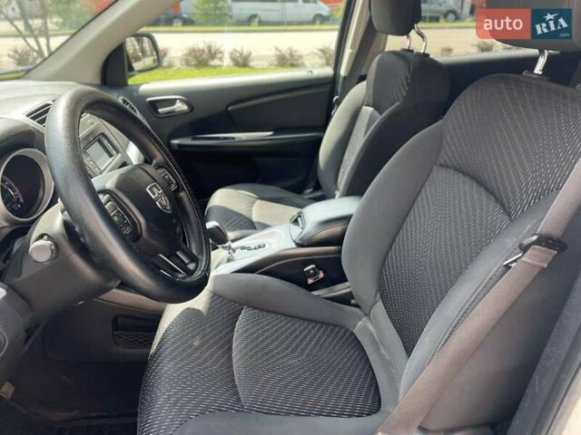 Білий Додж Джорні, об'ємом двигуна 3.6 л та пробігом 154 тис. км за 14700 $, фото 13 на Automoto.ua