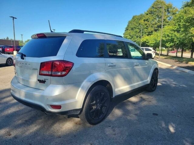 Білий Додж Джорні, об'ємом двигуна 3.6 л та пробігом 47 тис. км за 7200 $, фото 4 на Automoto.ua