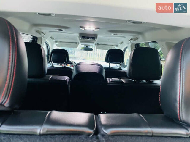 Белый Додж Джорни, объемом двигателя 3.6 л и пробегом 135 тыс. км за 15000 $, фото 21 на Automoto.ua