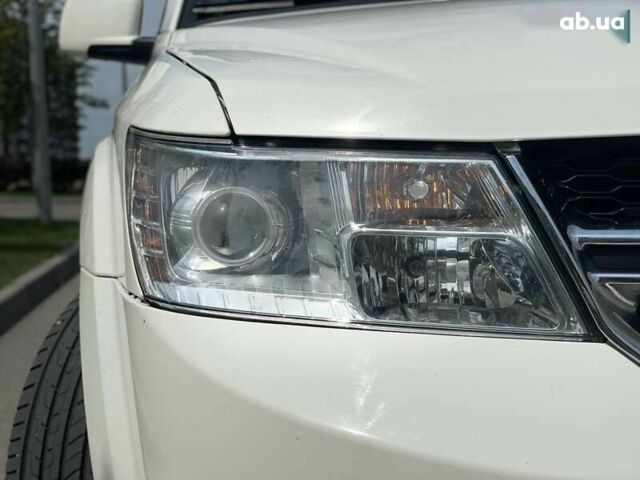 Белый Додж Джорни, объемом двигателя 3.6 л и пробегом 154 тыс. км за 14700 $, фото 10 на Automoto.ua