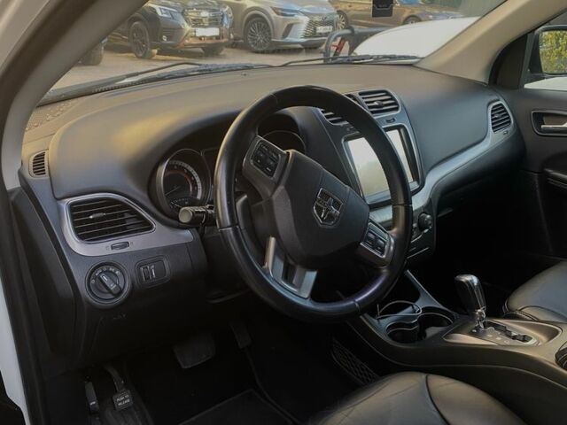 Додж Джорни 2018 в Киеве на Automoto.ua Белый Додж Джорни, объемом двигателя 3.6 л и пробегом 169 тыс. км за 16500 $, фото 3 на Automoto.ua