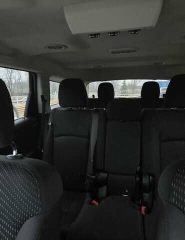 Белый Додж Джорни, объемом двигателя 2.4 л и пробегом 198 тыс. км за 12400 $, фото 3 на Automoto.ua