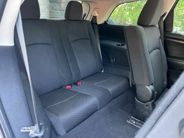 Белый Додж Джорни, объемом двигателя 0 л и пробегом 152 тыс. км за 12499 $, фото 7 на Automoto.ua