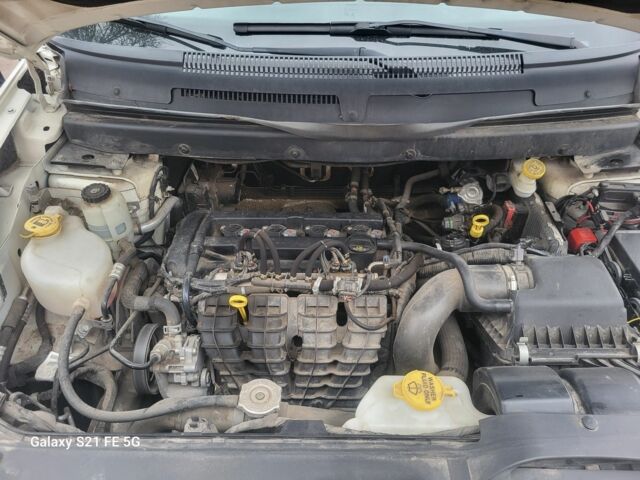 Белый Додж Джорни, объемом двигателя 2.4 л и пробегом 65 тыс. км за 11900 $, фото 8 на Automoto.ua