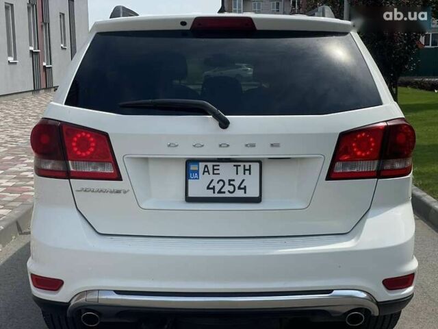 Белый Додж Джорни, объемом двигателя 3.6 л и пробегом 154 тыс. км за 14700 $, фото 4 на Automoto.ua