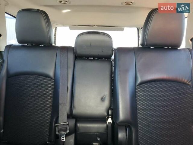 Белый Додж Джорни, объемом двигателя 3.6 л и пробегом 70 тыс. км за 1100 $, фото 9 на Automoto.ua