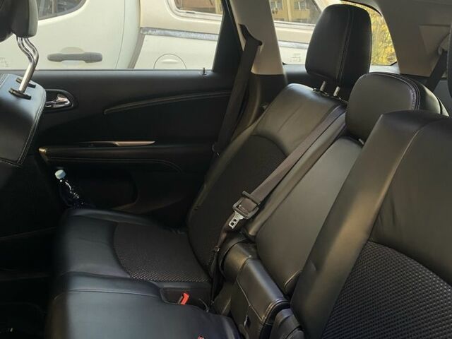 Додж Джорни 2018 в Киеве на Automoto.ua Белый Додж Джорни, объемом двигателя 3.6 л и пробегом 169 тыс. км за 16500 $, фото 6 на Automoto.ua