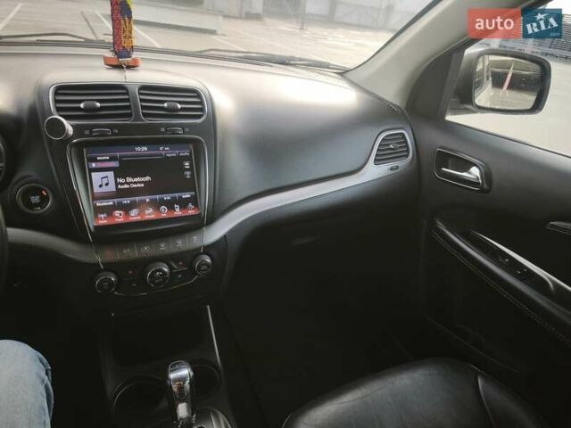 Білий Додж Джорні, об'ємом двигуна 3.6 л та пробігом 103 тис. км за 14000 $, фото 39 на Automoto.ua