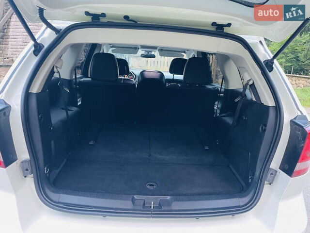 Белый Додж Джорни, объемом двигателя 3.6 л и пробегом 135 тыс. км за 15000 $, фото 20 на Automoto.ua