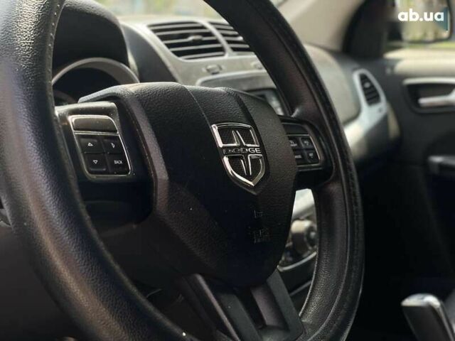 Белый Додж Джорни, объемом двигателя 3.6 л и пробегом 154 тыс. км за 14700 $, фото 16 на Automoto.ua