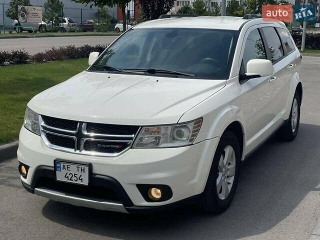 Білий Додж Джорні, об'ємом двигуна 3.6 л та пробігом 154 тис. км за 14700 $, фото 7 на Automoto.ua