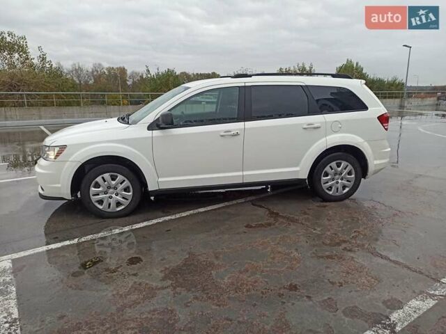 Додж Джорни 2018 в Киеве на Automoto.ua Белый Додж Джорни, объемом двигателя 2.36 л и пробегом 139 тыс. км за 11900 $, фото 7 на Automoto.ua