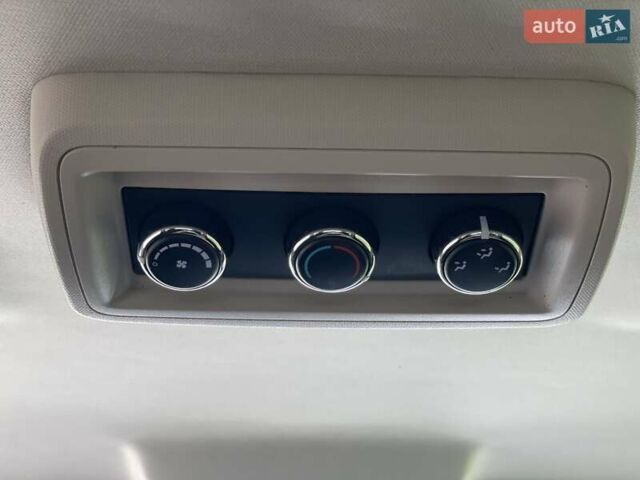 Білий Додж Джорні, об'ємом двигуна 3.6 л та пробігом 154 тис. км за 14700 $, фото 21 на Automoto.ua