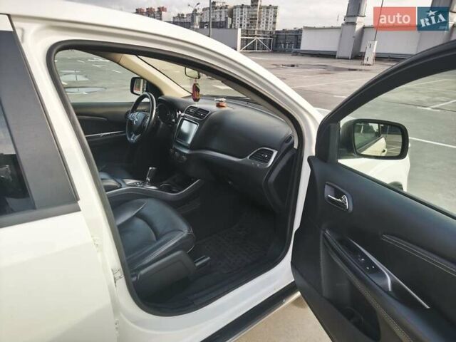 Білий Додж Джорні, об'ємом двигуна 3.6 л та пробігом 103 тис. км за 14000 $, фото 30 на Automoto.ua