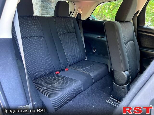 Белый Додж Джорни, объемом двигателя 2.4 л и пробегом 152 тыс. км за 12000 $, фото 5 на Automoto.ua