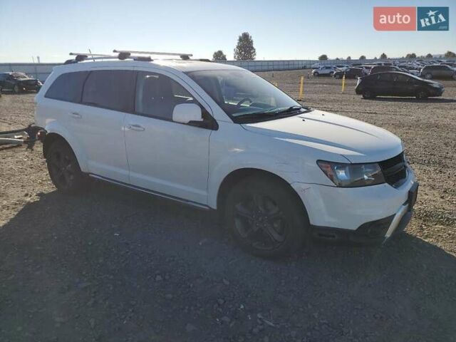 Белый Додж Джорни, объемом двигателя 3.6 л и пробегом 70 тыс. км за 1100 $, фото 3 на Automoto.ua