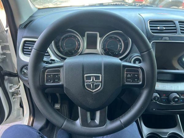 Белый Додж Джорни, объемом двигателя 0 л и пробегом 152 тыс. км за 12499 $, фото 10 на Automoto.ua