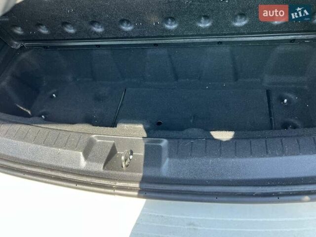 Белый Додж Джорни, объемом двигателя 2.36 л и пробегом 152 тыс. км за 12499 $, фото 27 на Automoto.ua