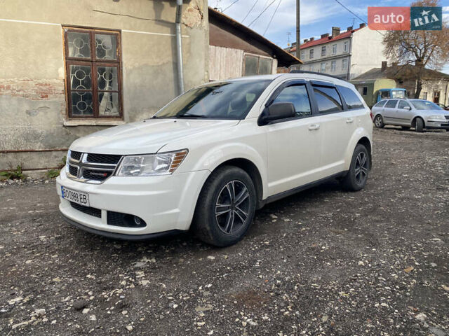 Белый Додж Джорни, объемом двигателя 2.4 л и пробегом 112 тыс. км за 13000 $, фото 5 на Automoto.ua
