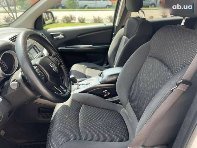 Белый Додж Джорни, объемом двигателя 3.6 л и пробегом 154 тыс. км за 14700 $, фото 13 на Automoto.ua